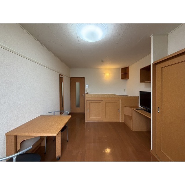 居室・リビング　同タイプ他部屋の写真になります。２０９号