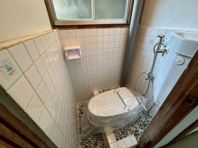 トイレ　バス・トイレ別です