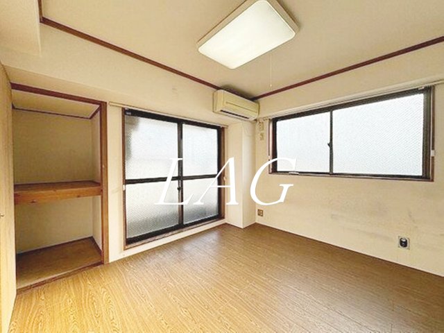 居室・リビング　洋室のお部屋です。