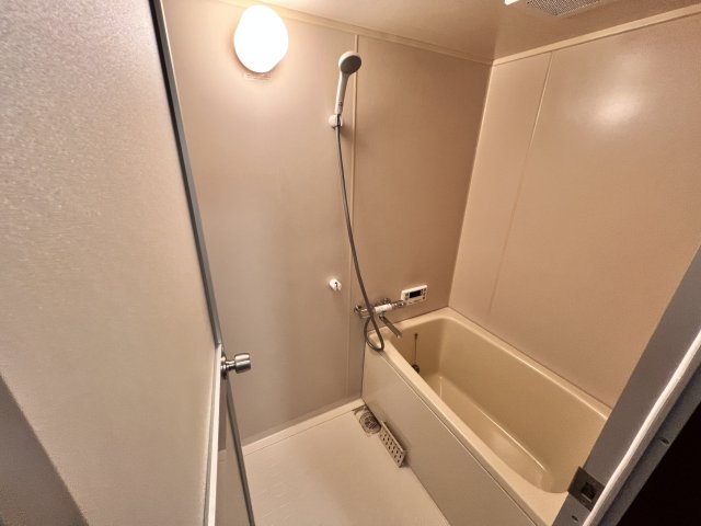 バス・シャワールーム　別部屋参考用写真