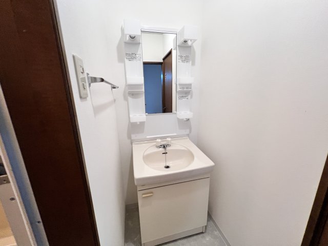 洗面設備　別部屋参考用写真