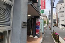 郵便局　湯島二郵便局（郵便局）まで214m