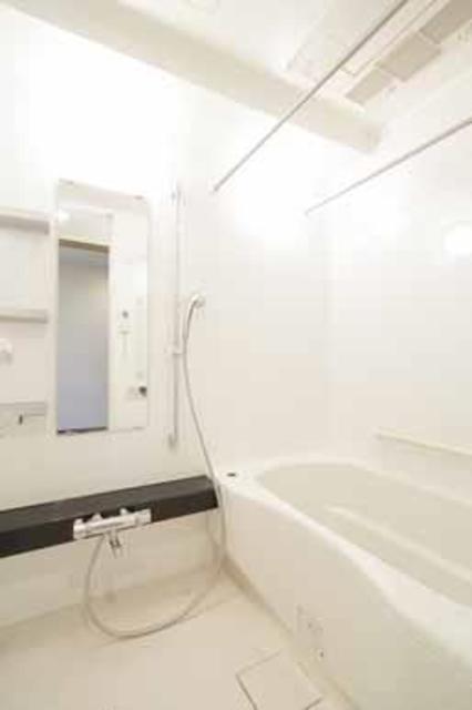 バス・シャワールーム　※写真は同タイプ住戸です。