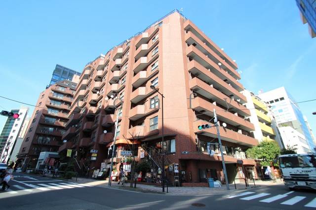 建物外観　半蔵門駅１分の好立地