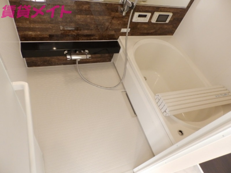 バス・シャワールーム　同一物件別部屋のお写真です