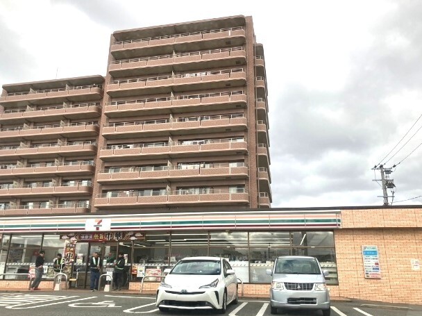 コンビニ　セブンイレブン博多井相田２丁目店（コンビニ）まで312m