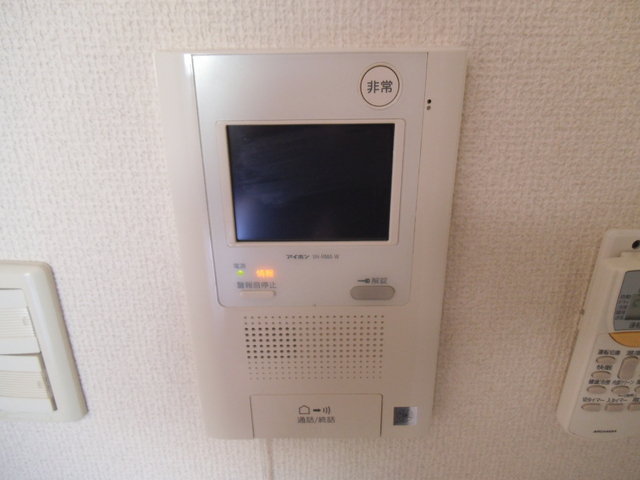 セキュリティ　安心のモニター付きのインターホンです！