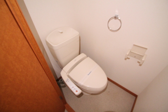 トイレ　※別部屋の写真です