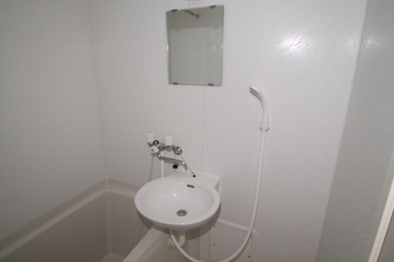 洗面設備　※別部屋の写真です