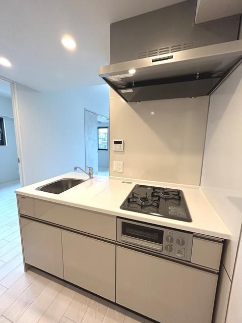 キッチン　同タイプ部屋　参考写真です