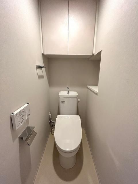 トイレ　同タイプ部屋　参考写真です
