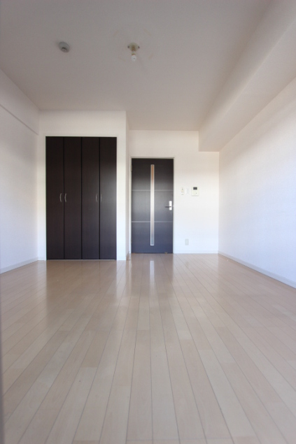 居室・リビング　別タイプのお部屋になります。現状優先。