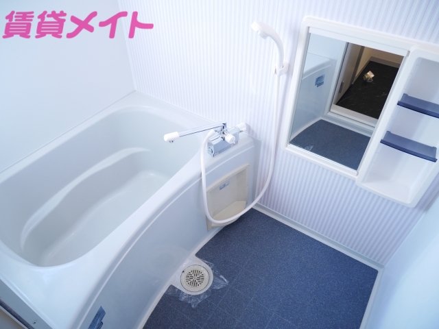 バス・シャワールーム　同型参考写真