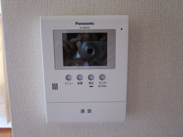 セキュリティ　写真は201号室です（参考）