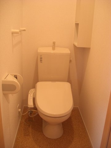 トイレ　落ち着いたトイレです