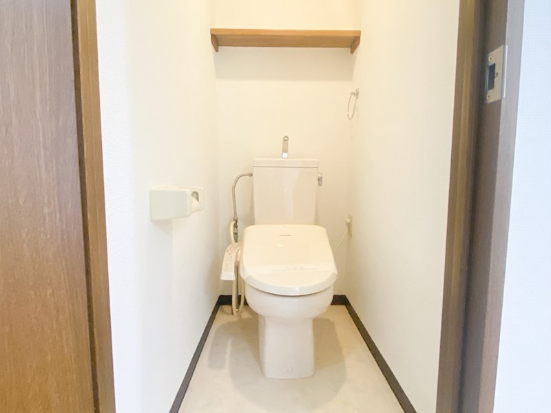トイレ　同物件他室画像です