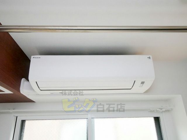 その他設備　夏も快適なエアコン付きです♪
