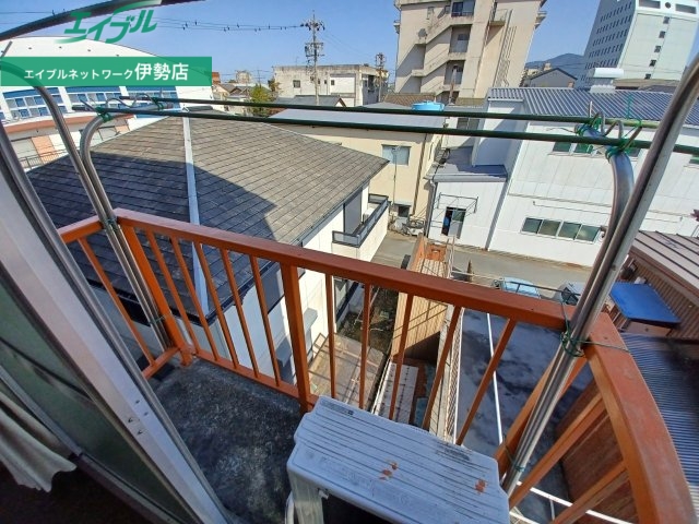 バルコニー　同タイプの部屋写真です。