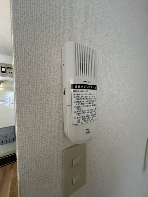 セキュリティ　※写真は３０２号室です
