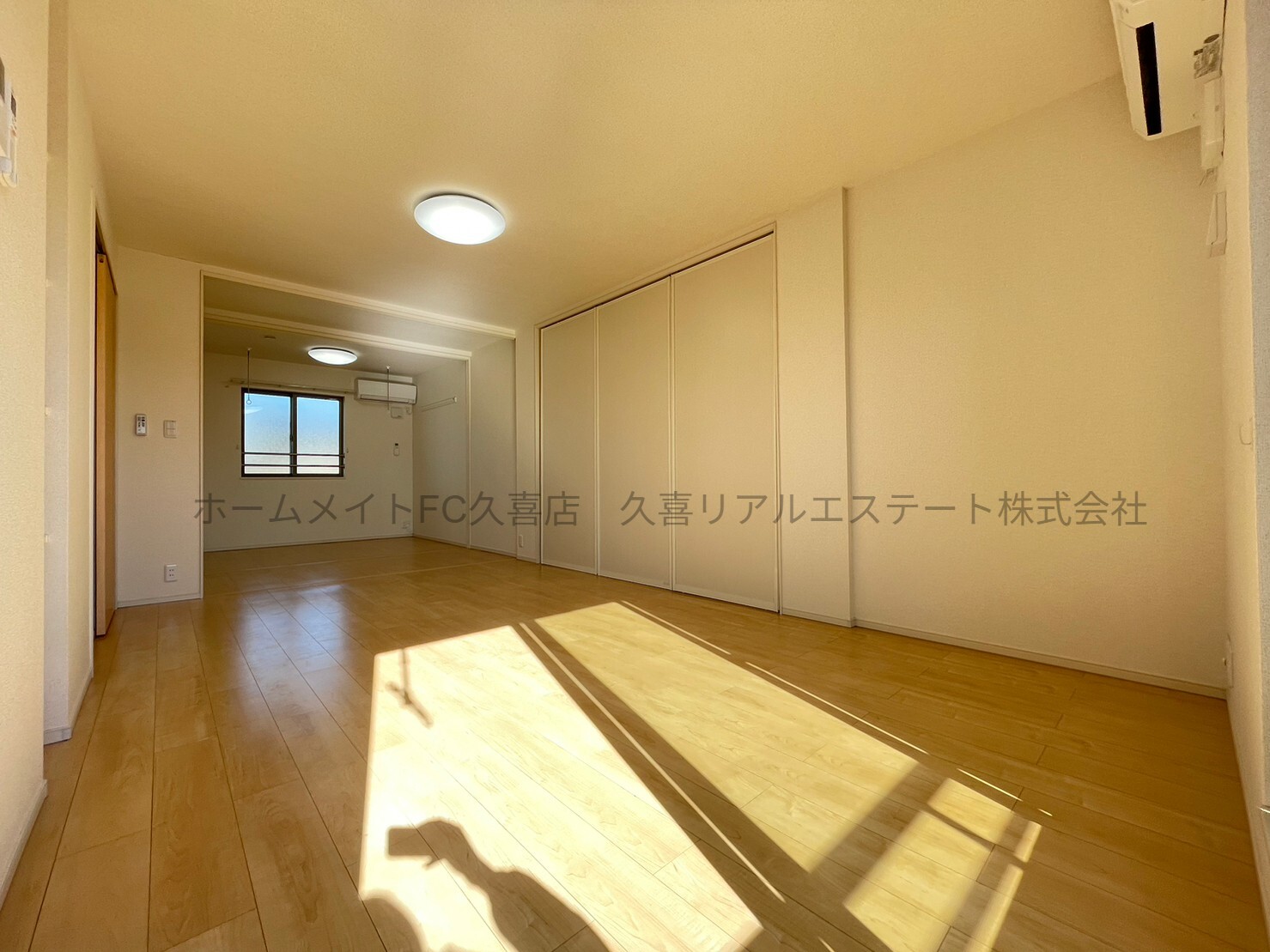 居室・リビング　同建物別号室