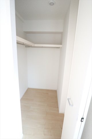 収納　ウォークインクローゼット