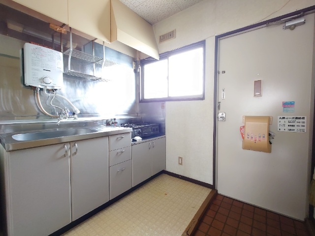 キッチン　同物件別室のイメージ画像となります