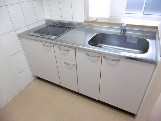 キッチン　※別部屋の参考写真です