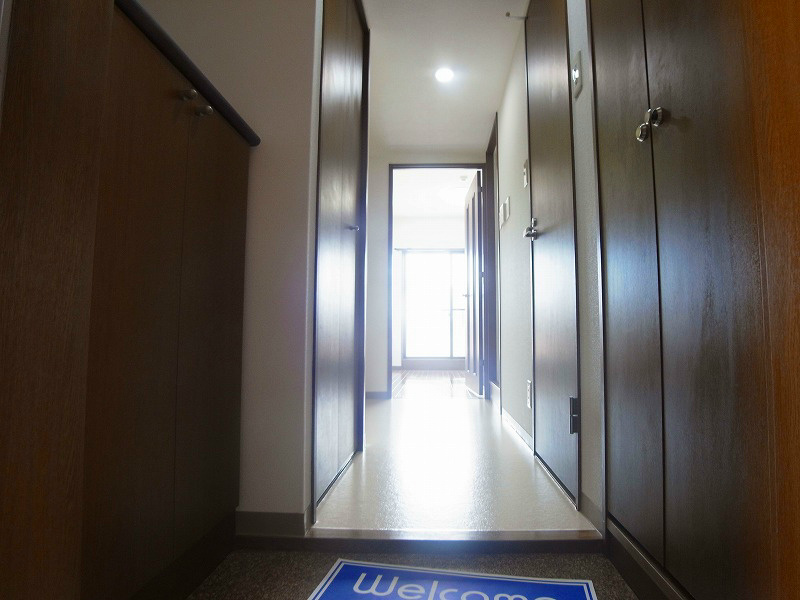玄関　同型別部屋写真