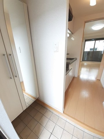 玄関　落ち着いた玄関です