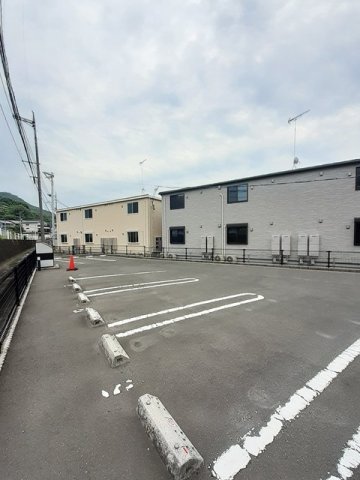 駐車場　駐車スペースもあります
