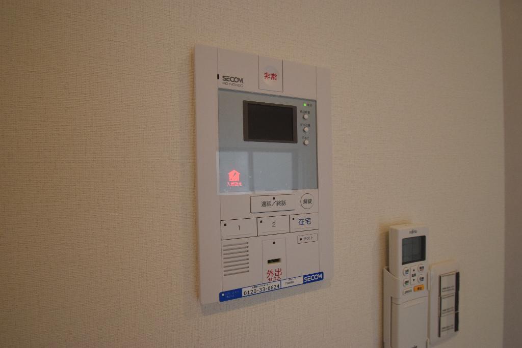セキュリティ　カメラ付インターホン