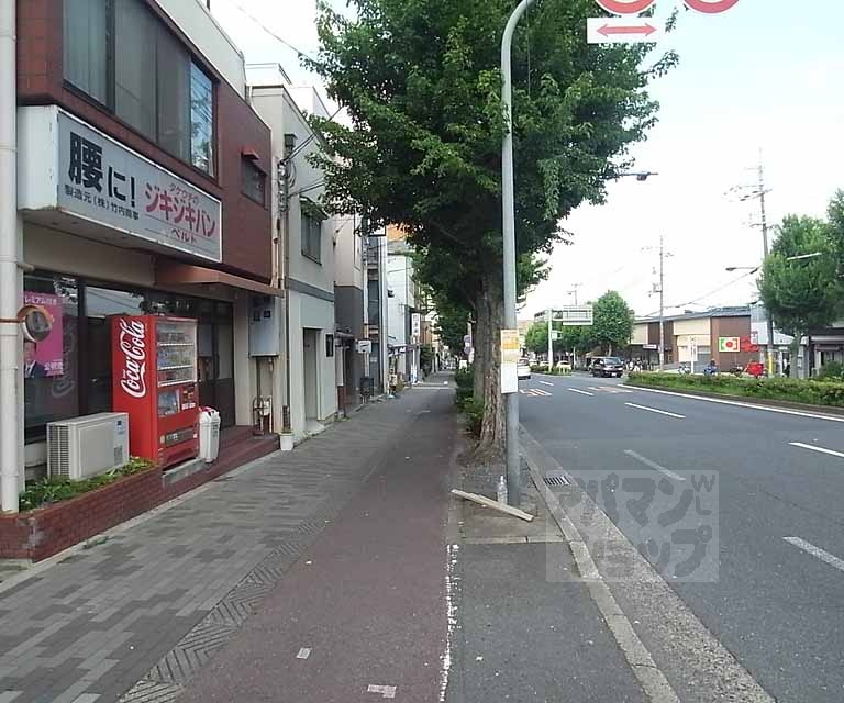 その他　前面道路です。