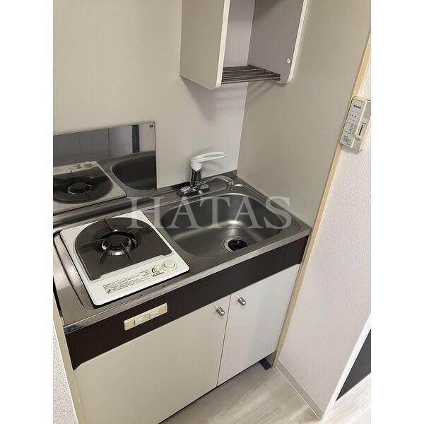 キッチン　同物件別部屋です
