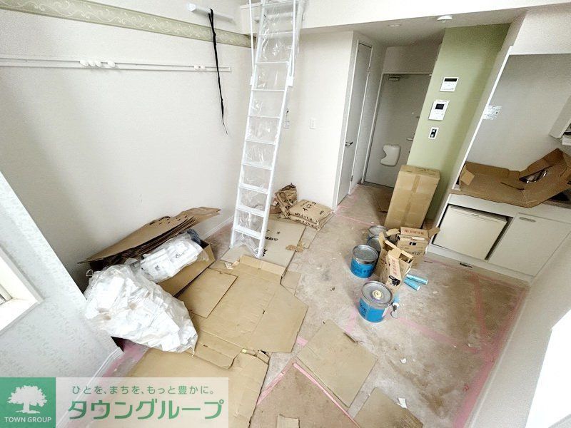 居室・リビング　建築中
