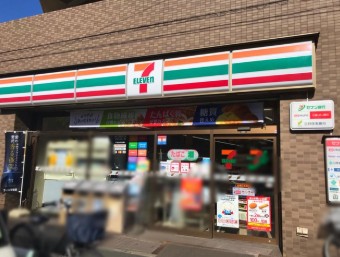 コンビニ　セブンイレブン日本橋本町3丁目店（コンビニ）まで98m