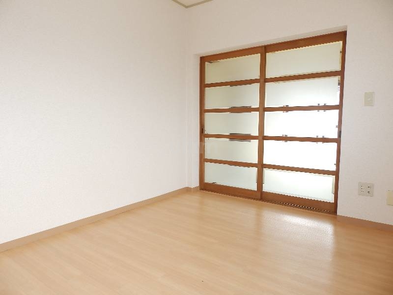 居室・リビング　※同タイプの他のお部屋です