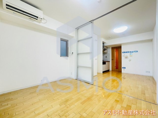 居室・リビング　同マンション別部屋参考写真