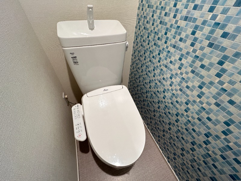 トイレ　同型