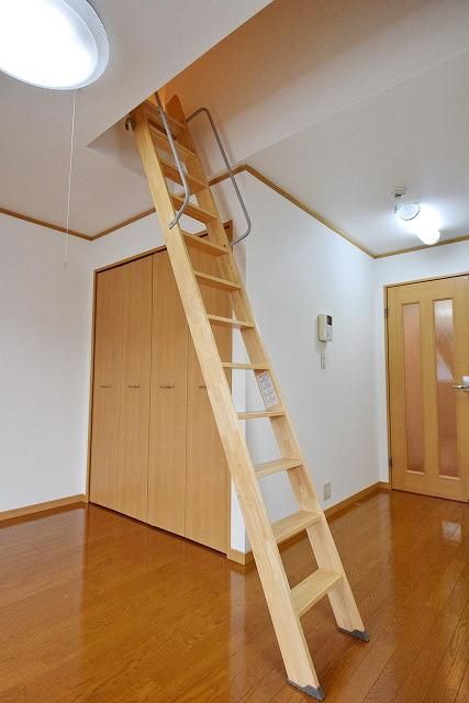 その他部屋・スペース　★ロフトへのハシゴです★