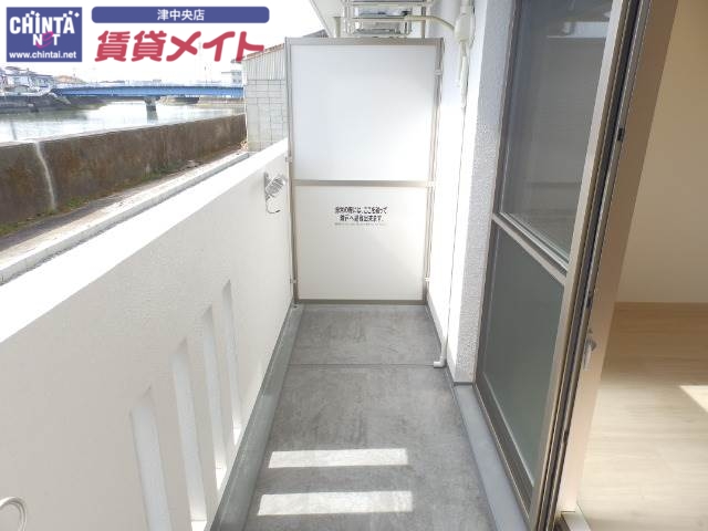 バルコニー　南向きのバルコニー