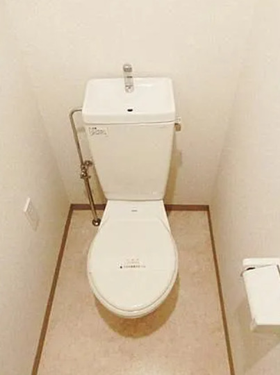 トイレ　別部屋の画像を使用しております。