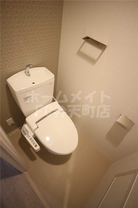 トイレ　落ち着いたトイレです