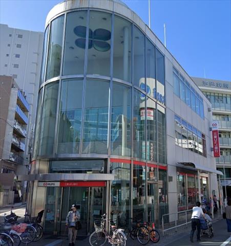 銀行　（株）三菱ＵＦＪ銀行／塚口支店（銀行）まで278m
