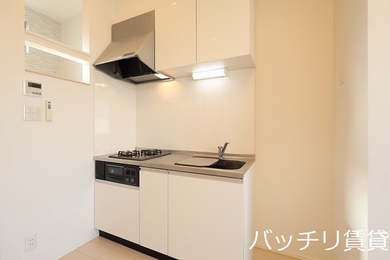キッチン　画像は、同型タイプの為、現状を優先いたします。