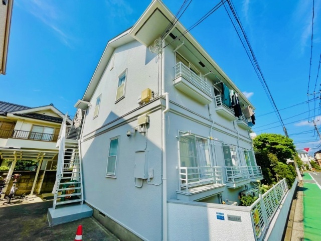 建物外観　南向きで日当たり良好です。
