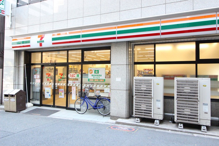 コンビニ　セブンイレブン（コンビニ）まで89m