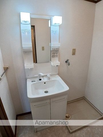 ＪＲ山陽本線 倉敷駅 バス乗車時間：25分 最寄りバス停で下車 徒歩6分 2階建 築26年の内装写真