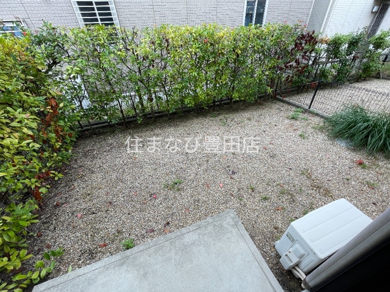 庭　同型タイプ
