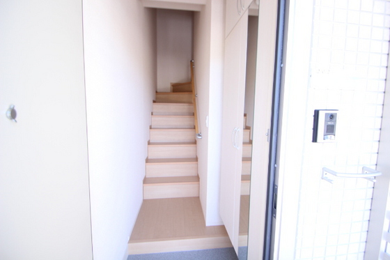 玄関　※別部屋の写真です