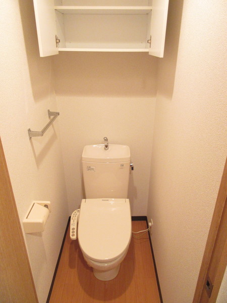 トイレ　同タイプの参考写真